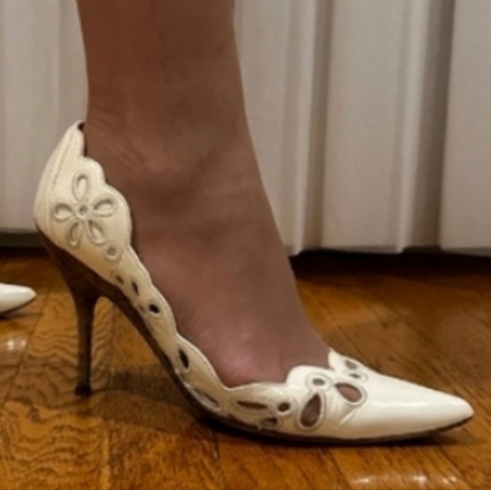 NINA RICCI Embroidered Patent White Leather Shoes